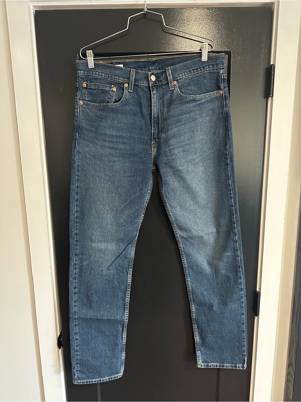 Levi’s 502 Jeans